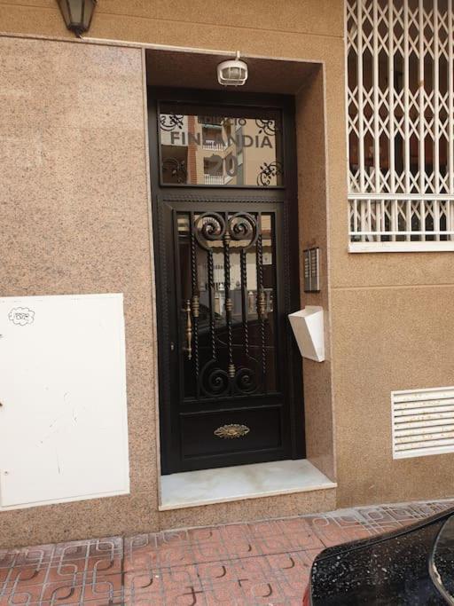 Nice Holidays Apartment In Torreveja, Torrevieja Luaran gambar