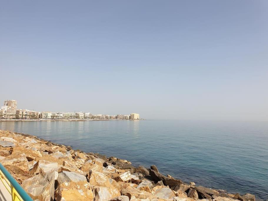 Nice Holidays Apartment In Torreveja, Torrevieja Luaran gambar